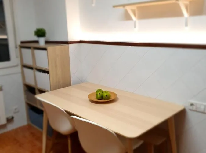 Araba ゲストハウス ビトリア・ガステイス